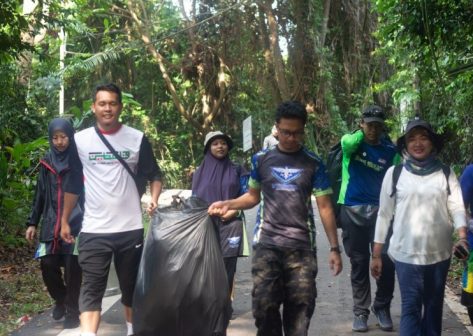 KEMPEN MEMBAWA PULANG SAMPAH